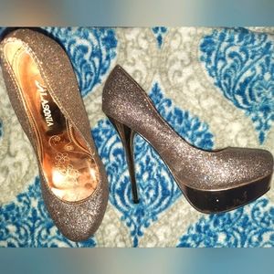 Lasonia Glittered Platform Pumps 7